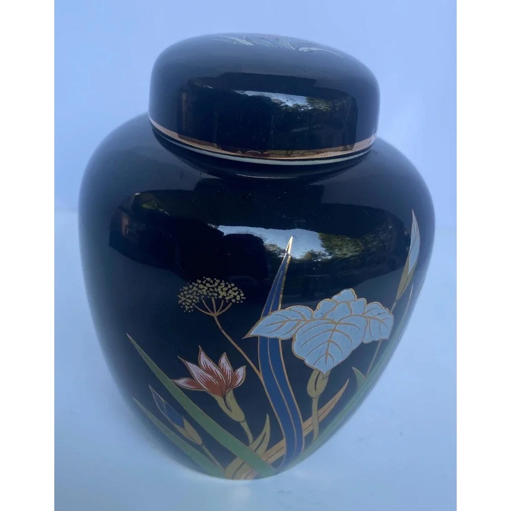 Vintage Japanese Porcelain Ginger Jar Kyoritsu - Oriental Decor